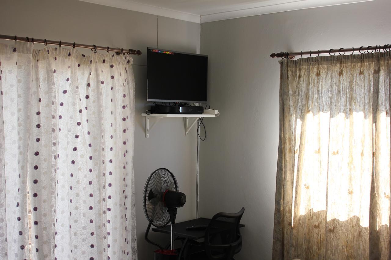 Coco Palm Bed&Breakfast Windhoek Exterior foto